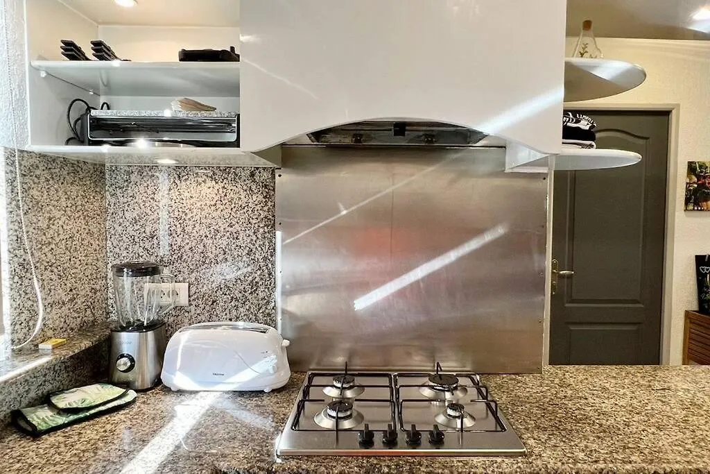 Appartement Heipoe Lodge - 6 Min Airport, Wifi, Ac & Parking Papeete  Polynésie française