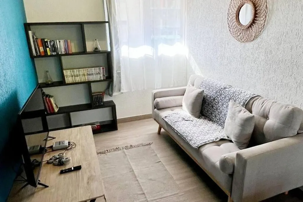 Heipoe Lodge - 6 Min Airport, Wifi, Ac & Parking Papeete  0*, Papeete (Tahiti) Polynésie française