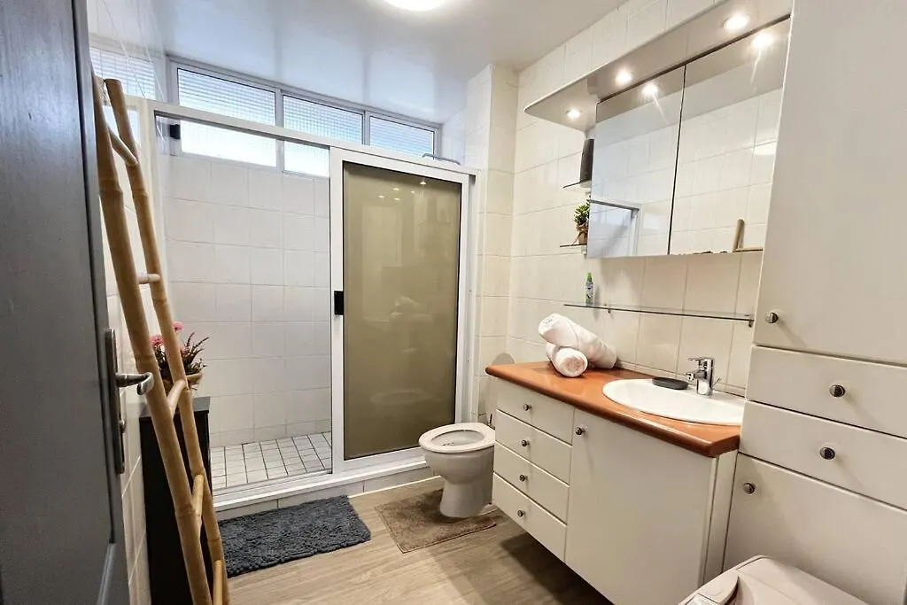 Appartement Heipoe Lodge - 6 Min Airport, Wifi, Ac & Parking Papeete